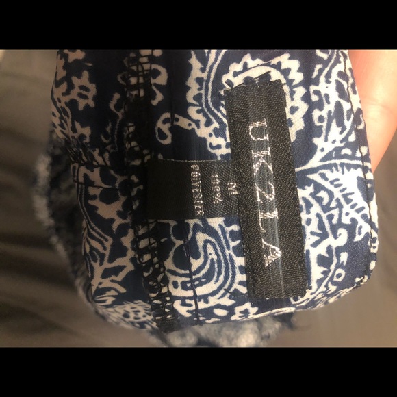 Navy blue paisley high waisted shorts - Picture 2 of 2